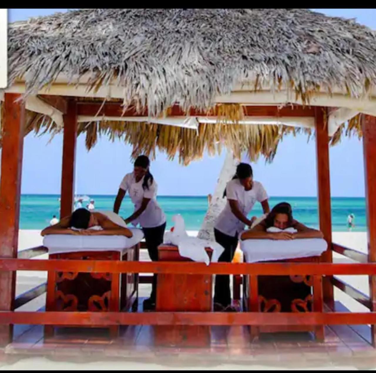 Madonna Pool Beach Los Corales Punta Cana Eksteriør bilde